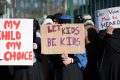 La comunità islamica di Birmingham contro l'indottrinamento LGBT nelle scuole