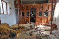 Immigrati distruggono chiesa a Lesbo